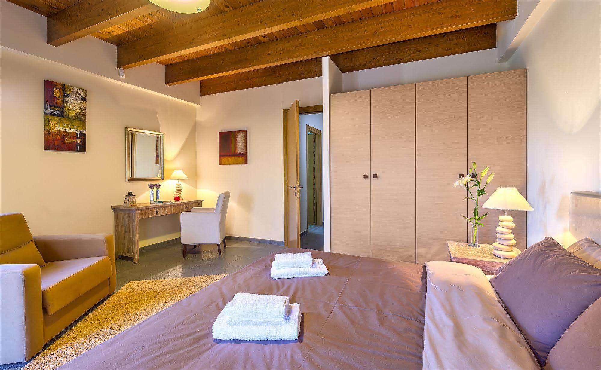 Apirathes Residence Ζούρβα Εξωτερικό φωτογραφία